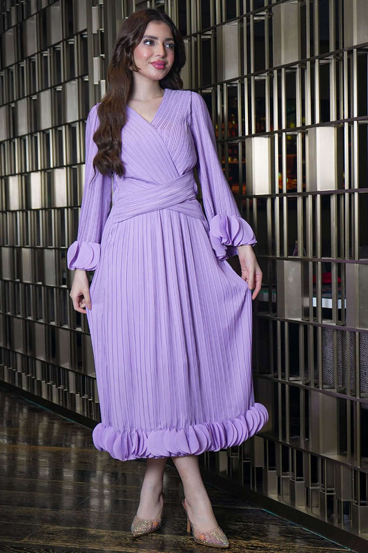 Long-sleeved plisse dress 