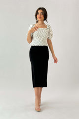 Loose sleeve short blouse