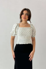 Loose sleeve short blouse