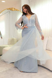 Tulle evening dress with side train 