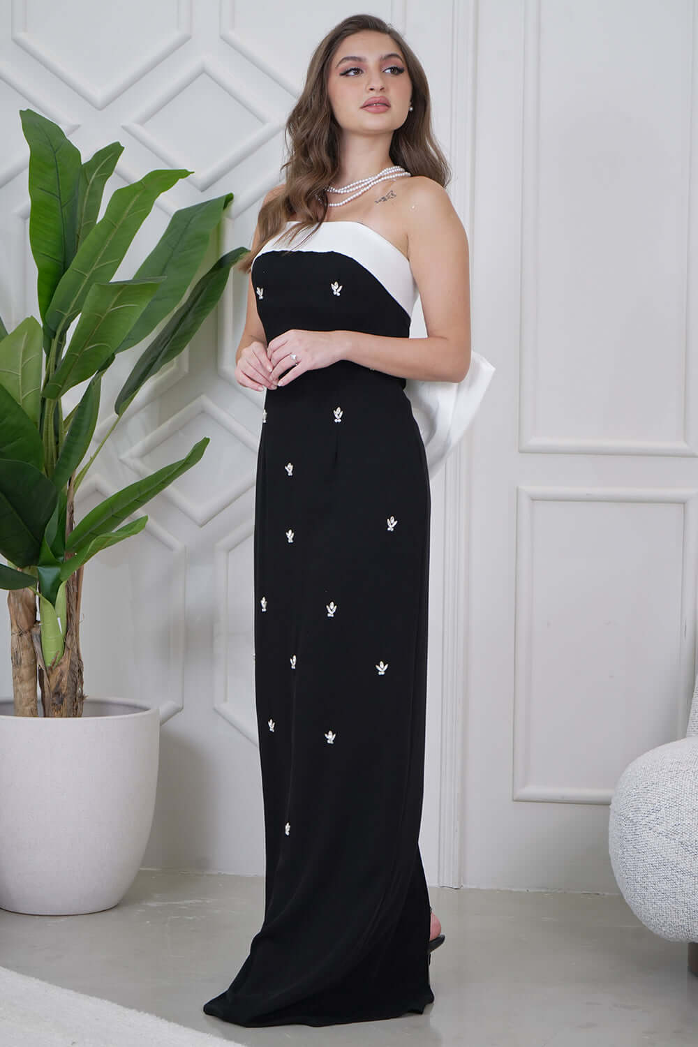 Classic straight cut maxi dress in black 