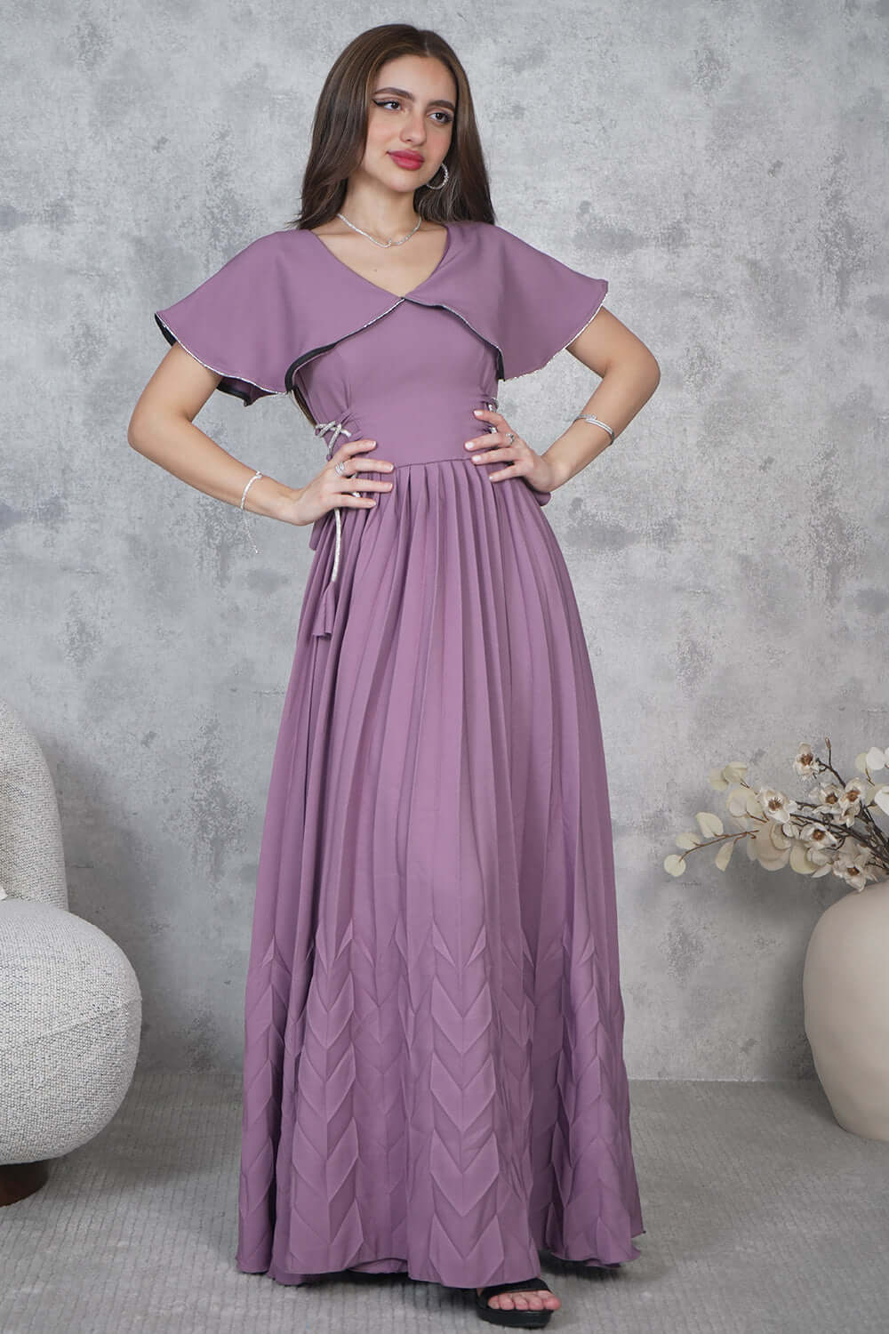 Pleated maxi dress with side ties in mauve 