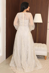 Embroidered tulle evening dress with puff sleeves 