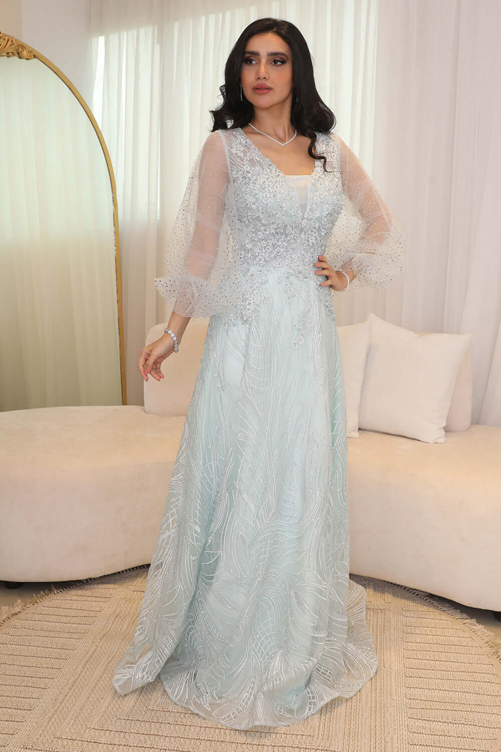 Embroidered tulle evening dress with puff sleeves 