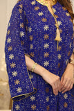 A long, wide galabiya embroidered with sequins 