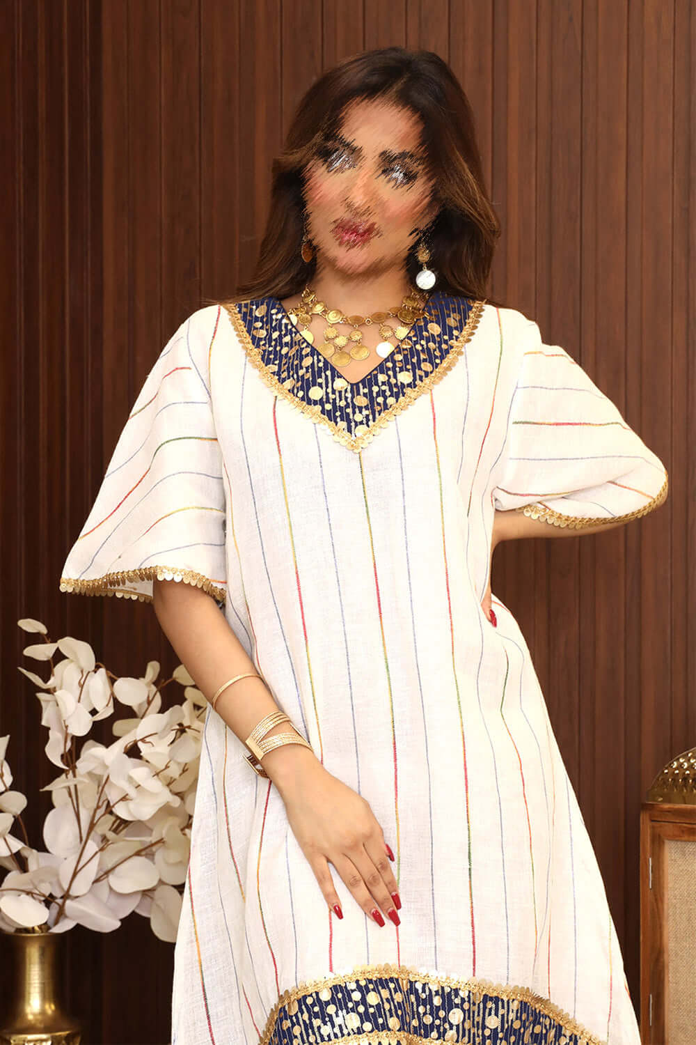 Midi striped jalabiya decorated with gold details 