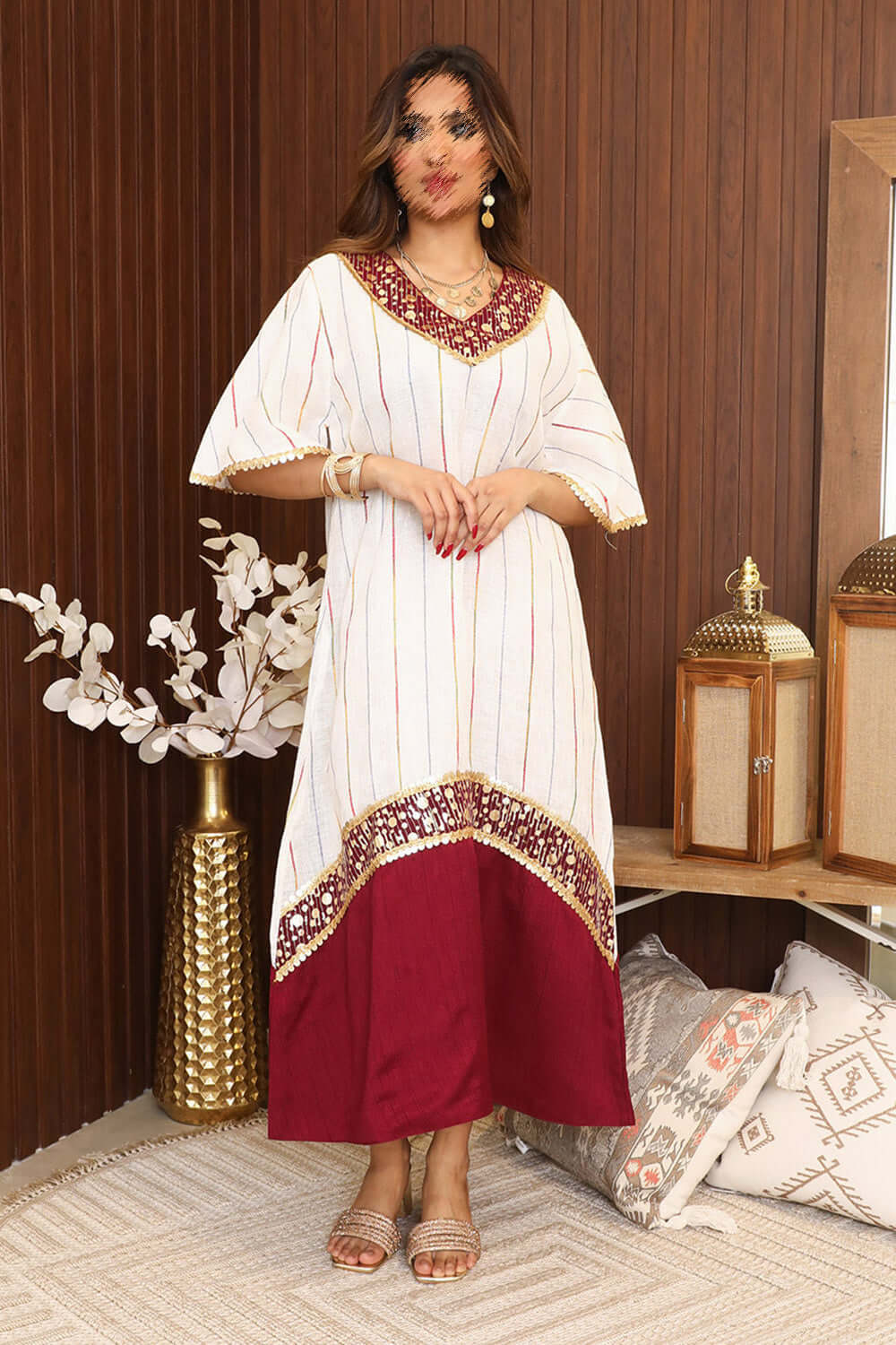 Midi striped jalabiya decorated with gold details 