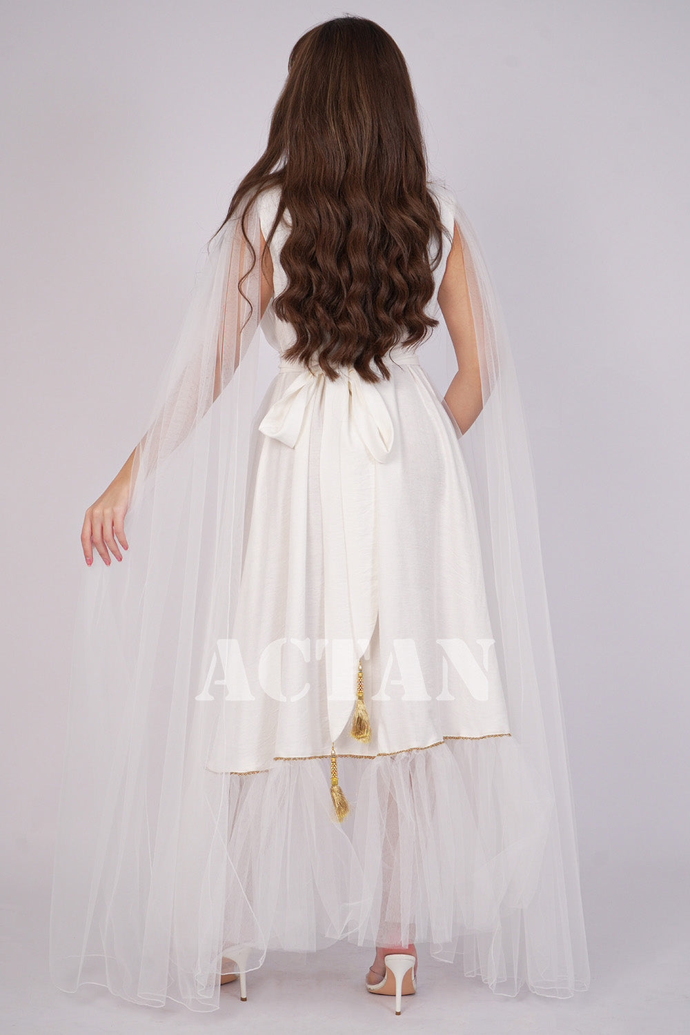 Embroidered tulle jalabiya with cape sleeves 