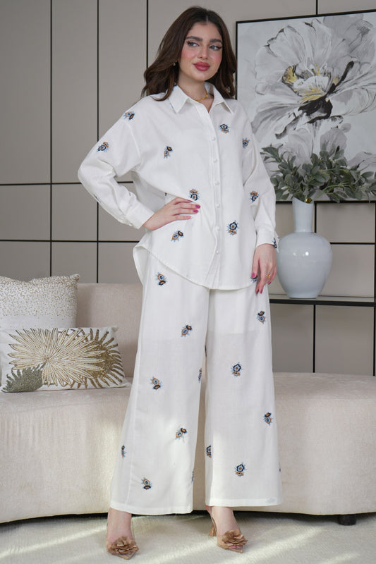 Linen set with embroidered prints 