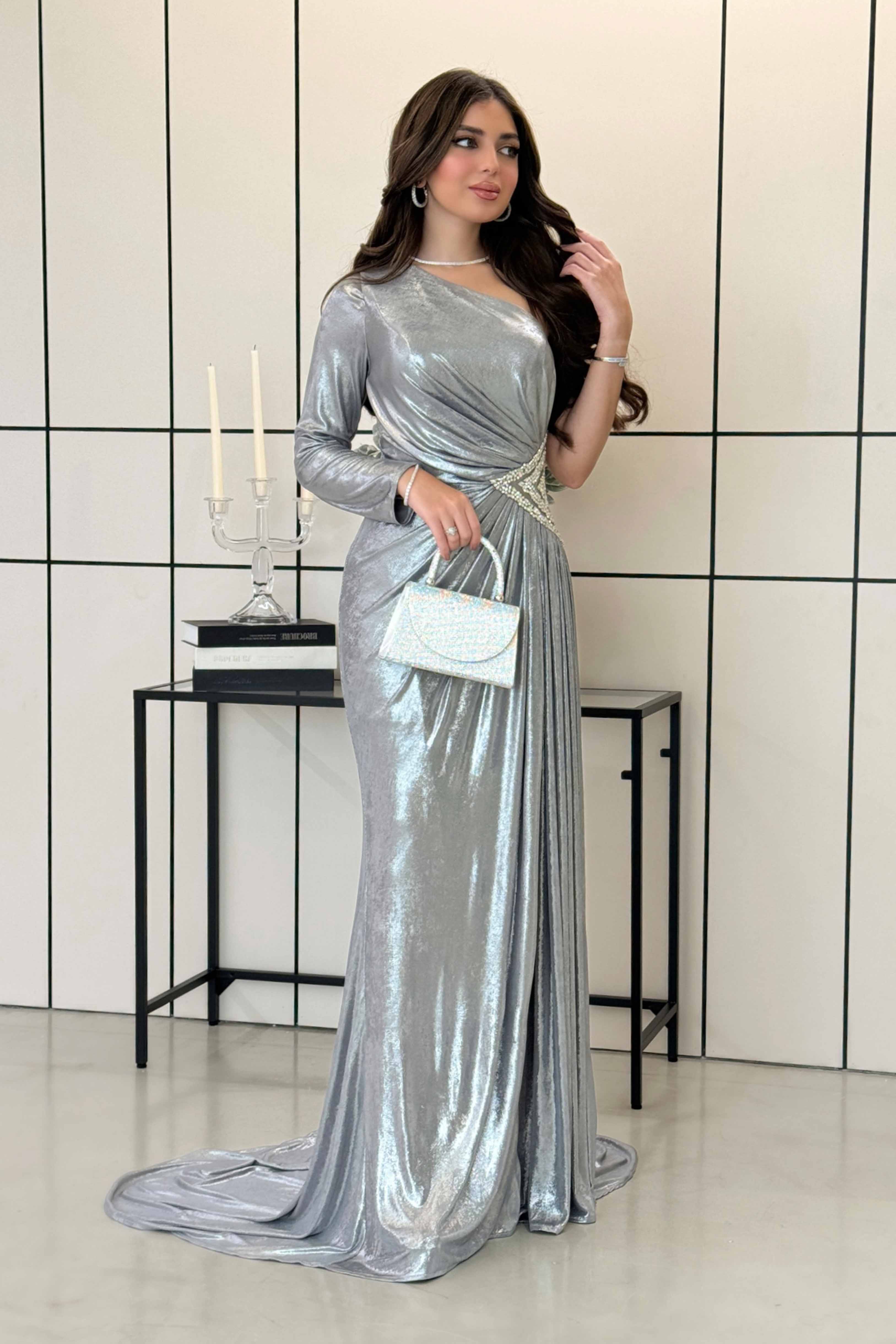 Long one shoulder shiny evening dress in gray color 