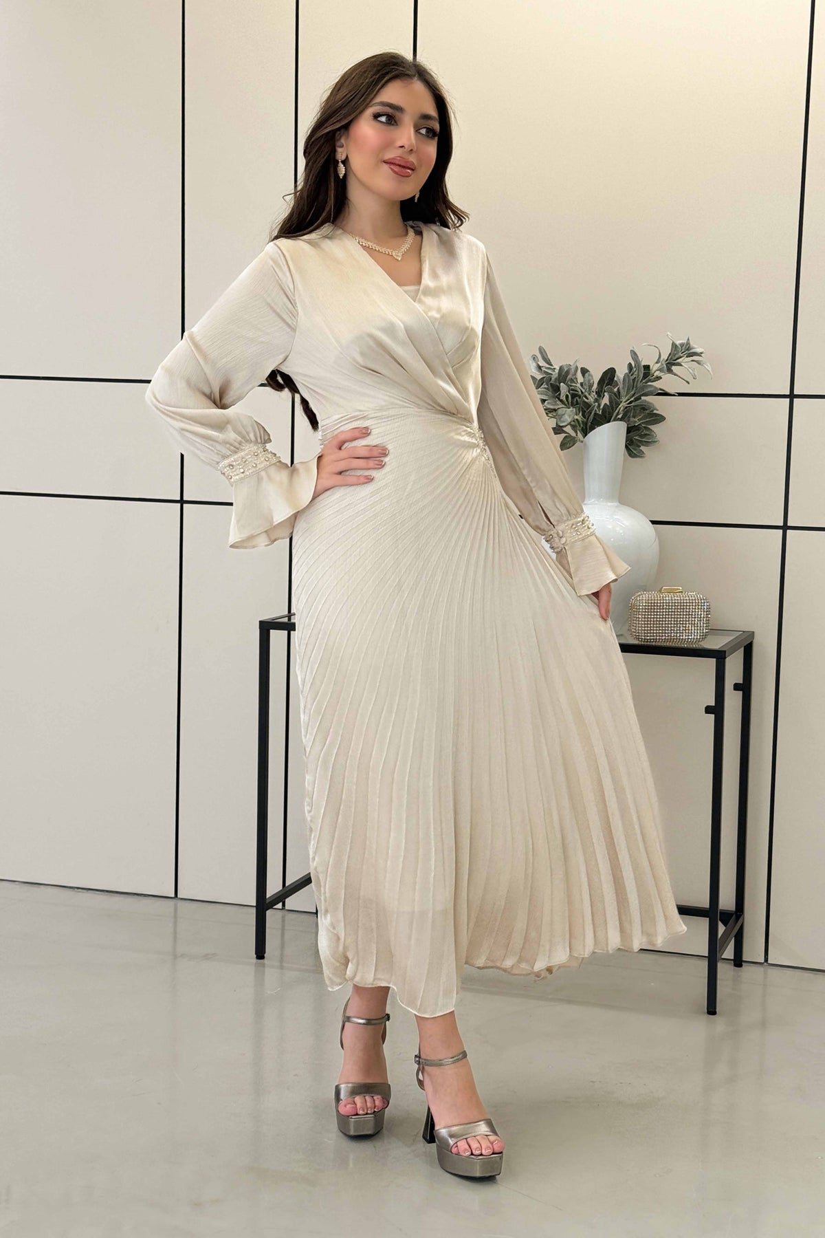 Beige pleated satin midi dress 