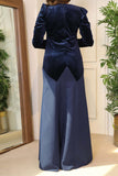 Long velvet dress with square neckline 