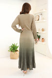 Long wavy dress with long sleeves, green 