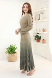 Long wavy dress with long sleeves, green 