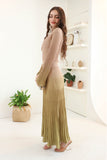 Long wavy dress with tie neckline 