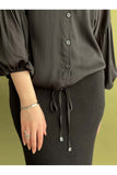 Fashionable blouse with zip hem