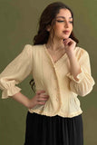 Blouse with buttons and sleeves