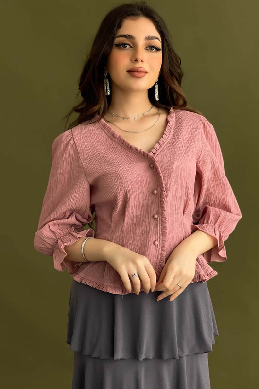 Blouse with buttons and sleeves