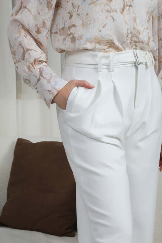 Straight leg trousers with high waist, white 