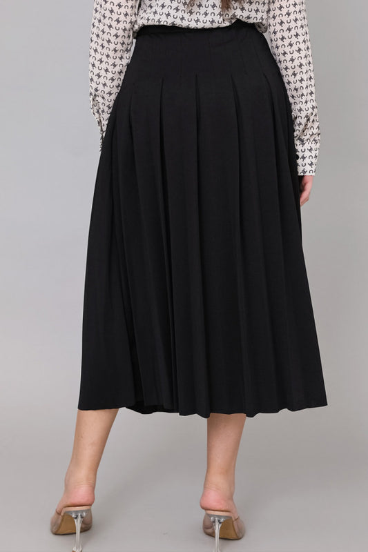 Wide midi skirt with pleats, black 