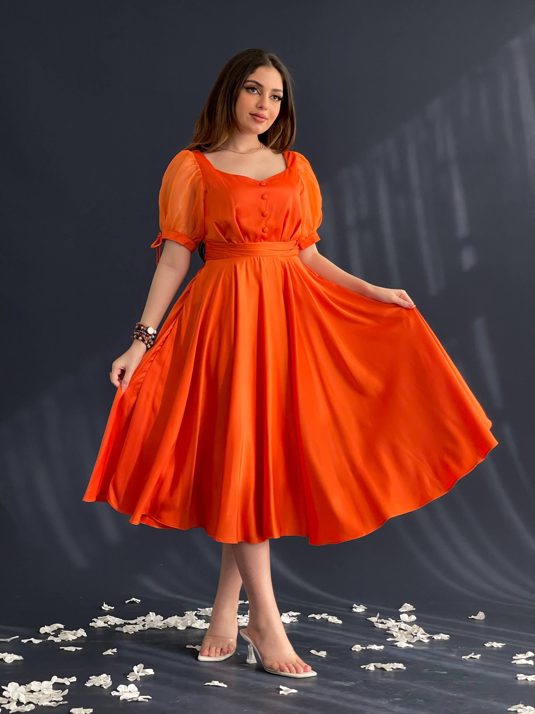 فستان ميد ستان بأزرار على الصدر برتقالي