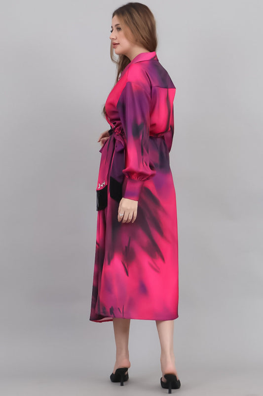 Midi dress with a tie at the waist, decorated with fringes and crystals, fuchsia color