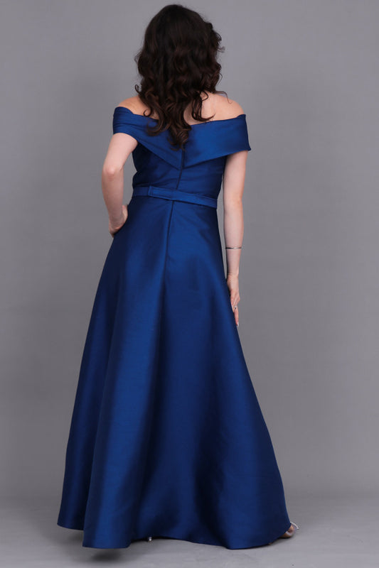 Close-of-shoulder evening dress with bow, turquoise color