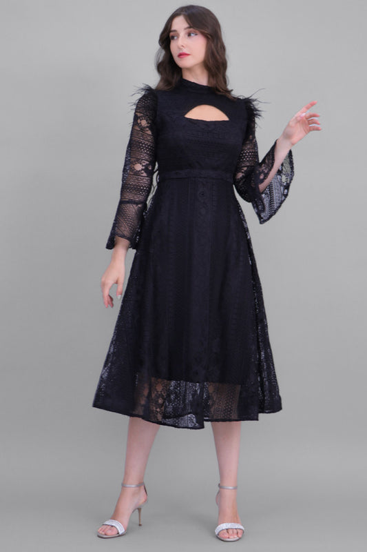 Short lace dress with feathers, black