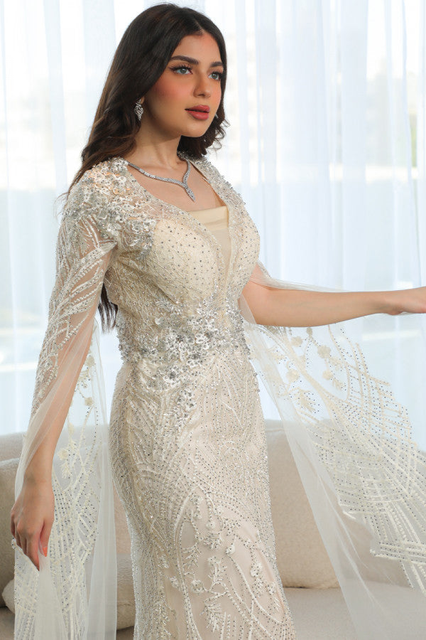 فستان سهره يتصميم كيب لون سكري