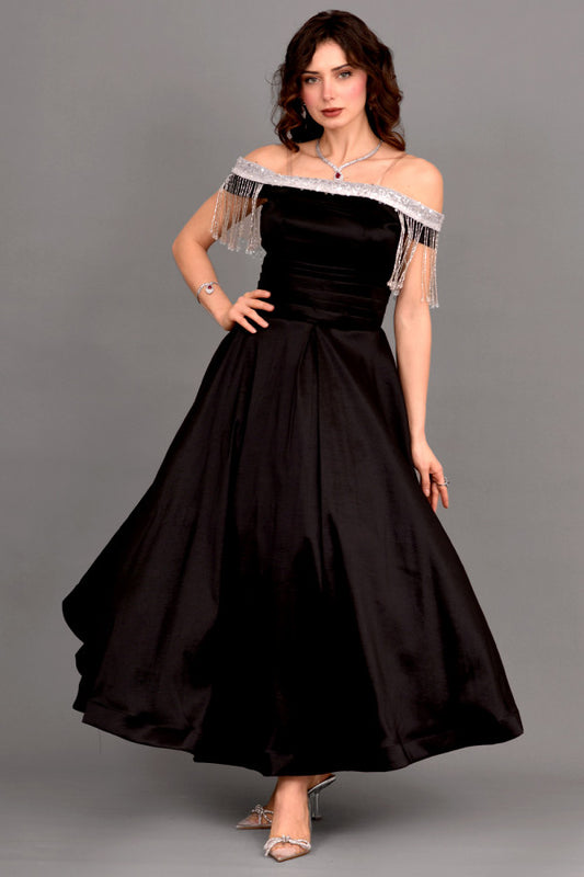 Evening dress with off-the-shoulder collar, decorated with tassels, black