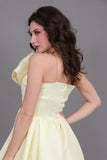 Short evening dress with embroidered bow, yellow