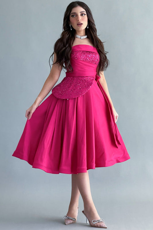 Evening dress with pleated sequins, fuchsia color