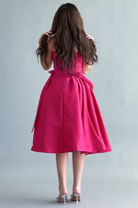 Evening dress with pleated sequins, fuchsia color