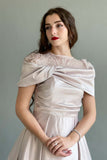 Beige satin taffeta dress with collar sleeves