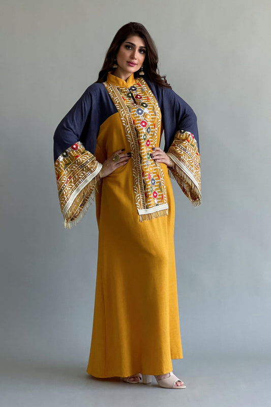 Jalabiya with cardigan sleeves, embroidered and decorated with Ceylon cumin beads 