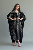 Jalabiya with Batwing cut, embroidered with black and gold threads 