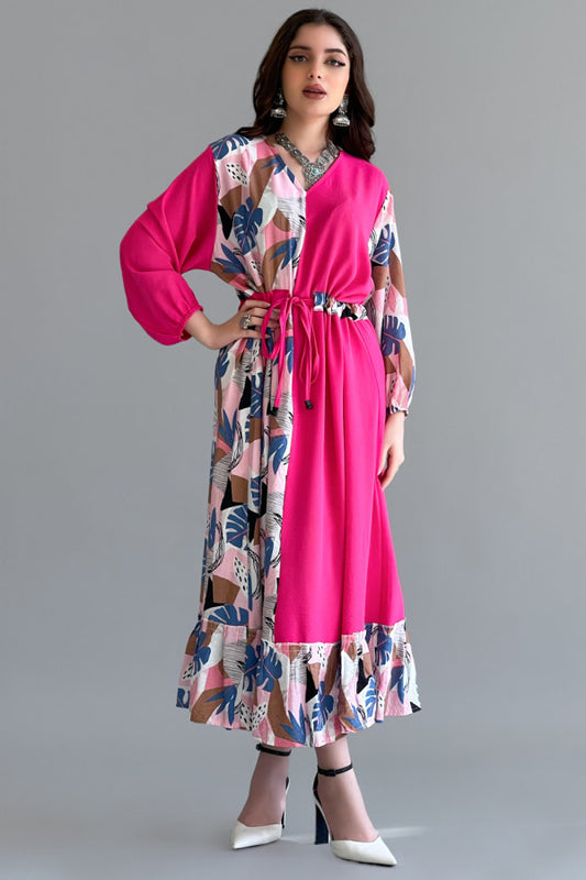 Floral Kuwaiti galabiya with a tie at the waist, fuchsia