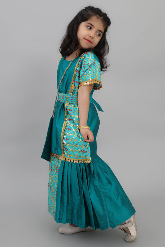 Girls' Shantoun jalabiya, embroidered on the sides with sequins, green 