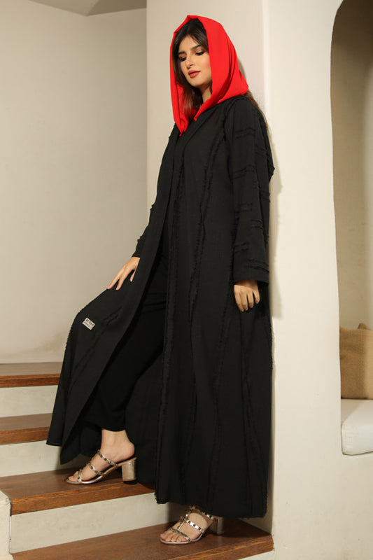 Abaya with a practical design made of striped crepe