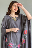 Jalabiya Bisht, made of gray