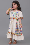 Girls' robe made of linen, embroidered with colorful patterns, beige 