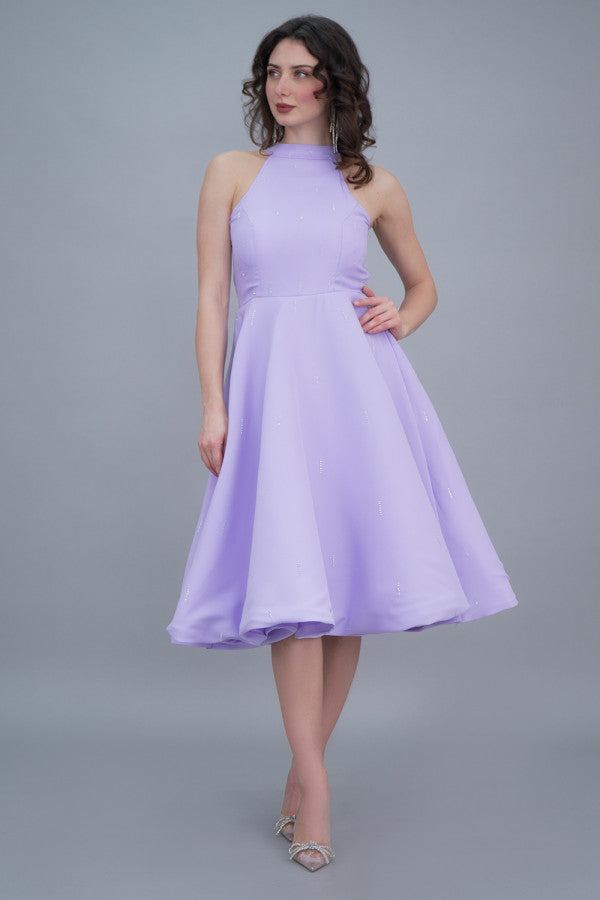 Short dress with high neck, lavender color