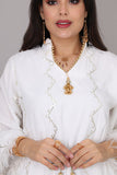 Jalabiya embroidered with sequins and decorated with feathers, white