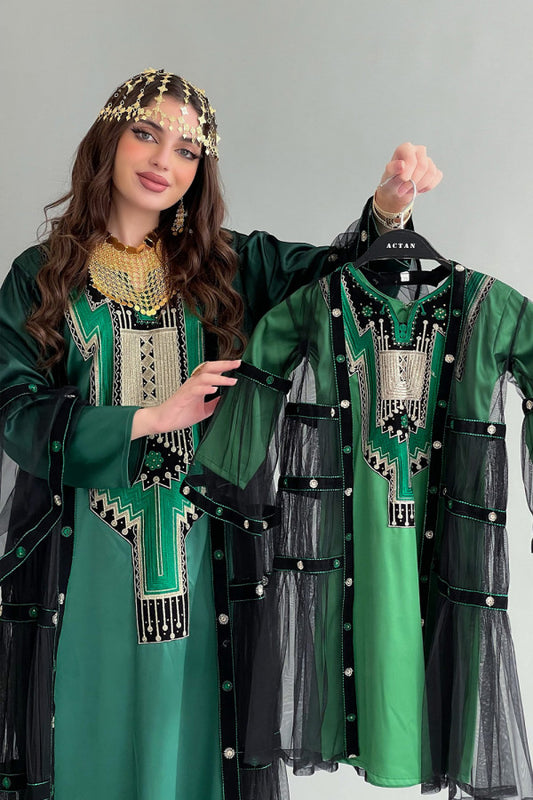 Girls' traditional jalabiya, two pieces, embroidered, dark green color