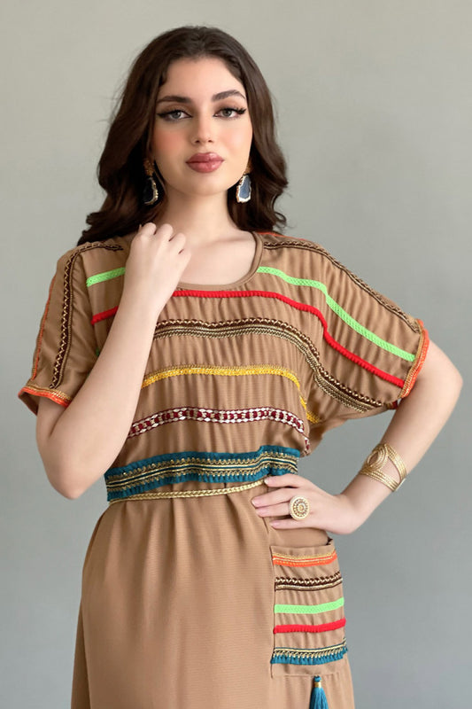 Midi jalabiya with striped collar, colored brown