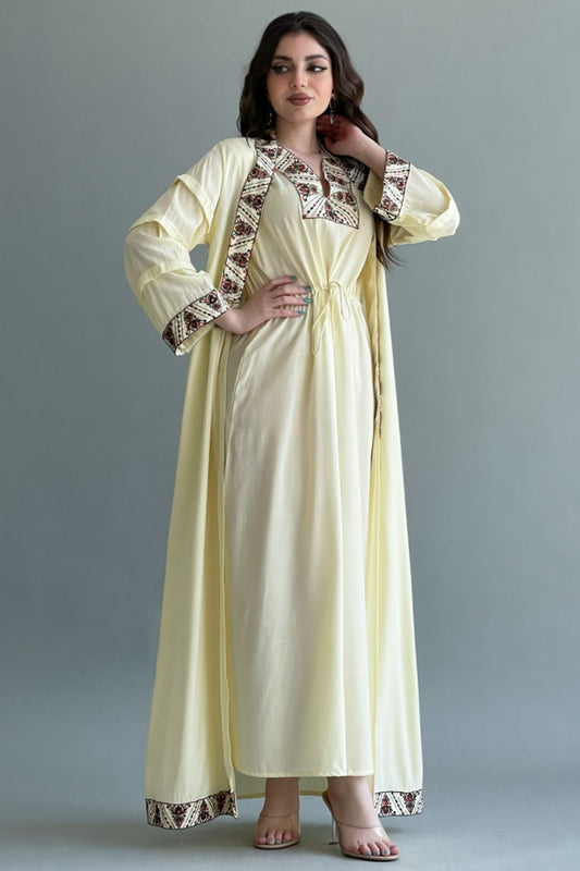 Two-piece jalabiya embroidered with yellow sequins