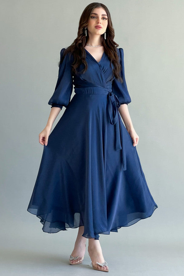 Chiffon wrap dress with tie at the waist, navy blue