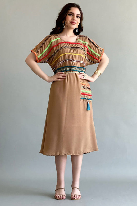 Midi jalabiya with striped collar, colored brown