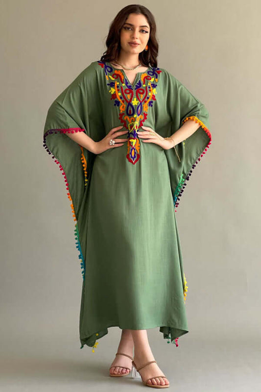 Bisht jalabiya, embroidered and decorated with green colored fringes