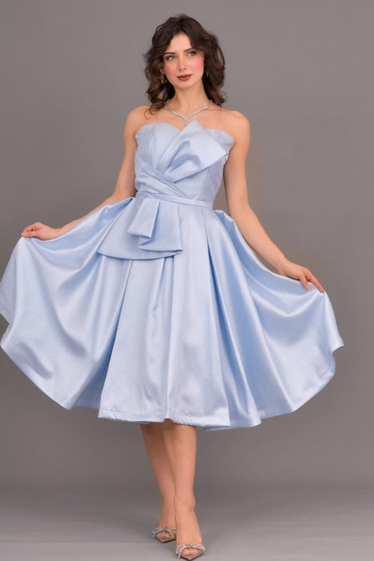 Evening dress with pleated top in sky colour